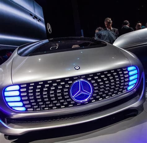 Daimler Bringt Autonomes Fahren In Serienwagen Welt