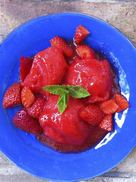 Recipe The Best Way To Serve Strawberries A Little Bird