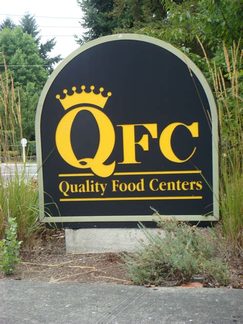 Readers' Choice: South-End QFC is Your Favorite Grocery Store | Mercer