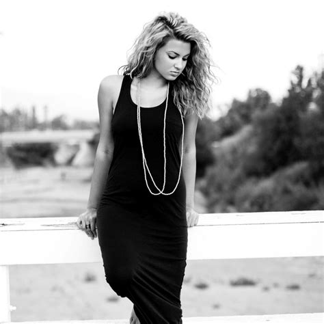 Artist Profile Tori Kelly Pictures
