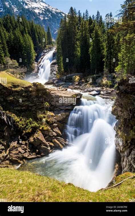 Waterfall Pine Hi Res Stock Photography And Images Alamy