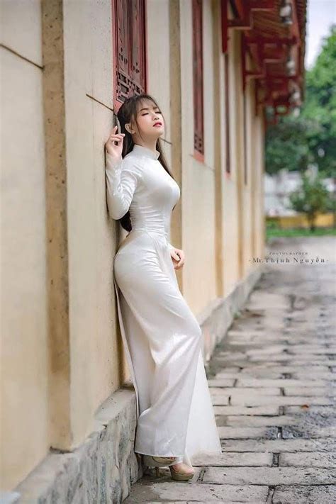 「long dress」おしゃれまとめの人気アイデア｜pinterest｜hưng phạm quang 民族衣装 アオザイ 伝統的なドレス