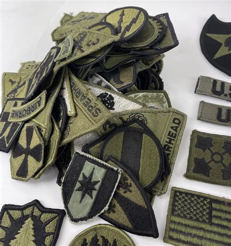 Large Grouping Of Vietnam Era Us Army Patches