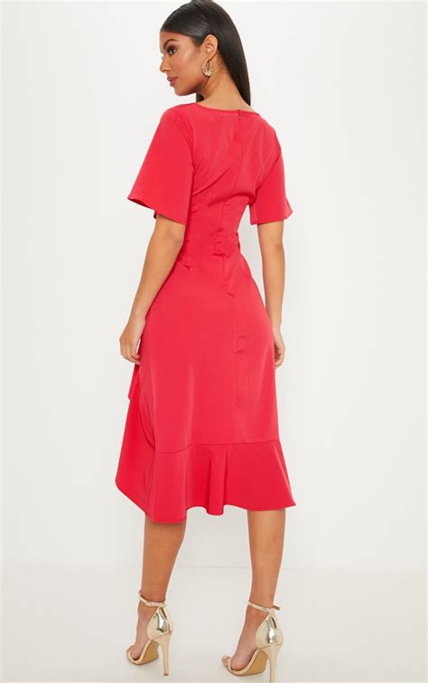 Red Short Sleeve Ruched Midi Dress Dresses Prettylittlething Ie