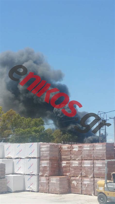 Φωτιά τώρα σε κτίριο στα πατήσια. Μεγάλη φωτιά στον Ασπρόπυργο - ΦΩΤΟ - ΒΙΝΤΕΟ αναγνώστη