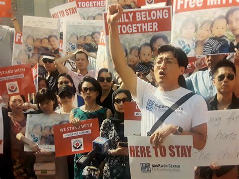 Judge Stays Deportation of Chinese Man - AsAmNews