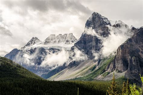 Beautiful Misty Mountains At Jasper National Park Alberta Canada