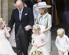 The Queen arrives at Alexandra Knatchbull's wedding as Prince Charles ...