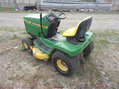 28 видео 1 908 просмотров обновлен 20 мая 2020 г. John Deere LX176 lawn mower in Paola, KS | Item BV9597 ...