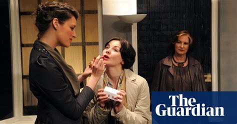 Becoming Fleabag Phoebe Waller Bridge On Stage In Pictures Stage The Guardian