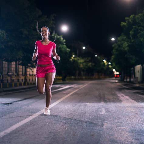 Tips For Running in the Dark Morning or Late Night
