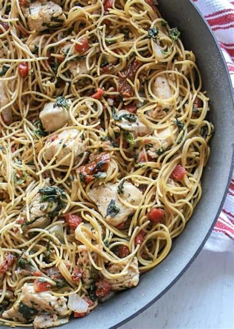 Chicken Spinach Tomato Pasta A Delicious Easy Pasta Recipe