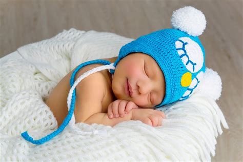 4k 5k Infants Sleep Winter Hat Hd Wallpaper Rare Gallery