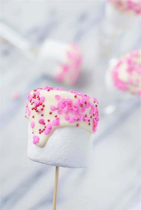 White Chocolate Dipped Marshmallows For Valentine S Day Marshmallows