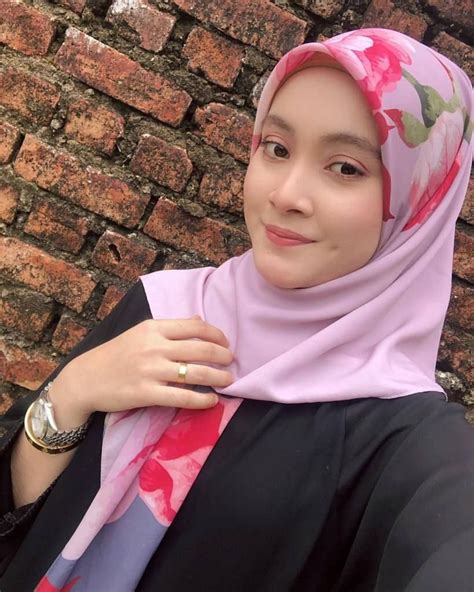 Pin On Beautiful Hijab Style~tudungselendangshawlscarfpashminakhimar