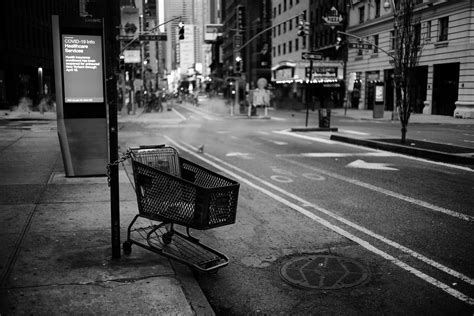 New York Citys Abandoned Streets Captured In Eerie Pictures That Look Straight From Apocalypse