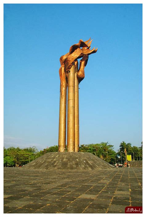 Bandung Lautan Api Monument By Mangyop On Deviantart