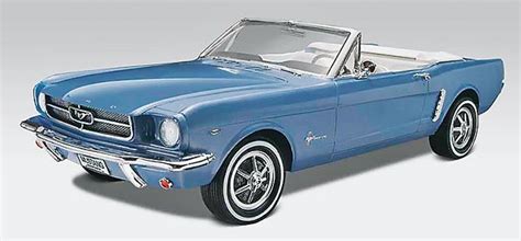 89 82 85 92 95. Revell 1/24 '64 1/2 Mustang Convertible Model Kit