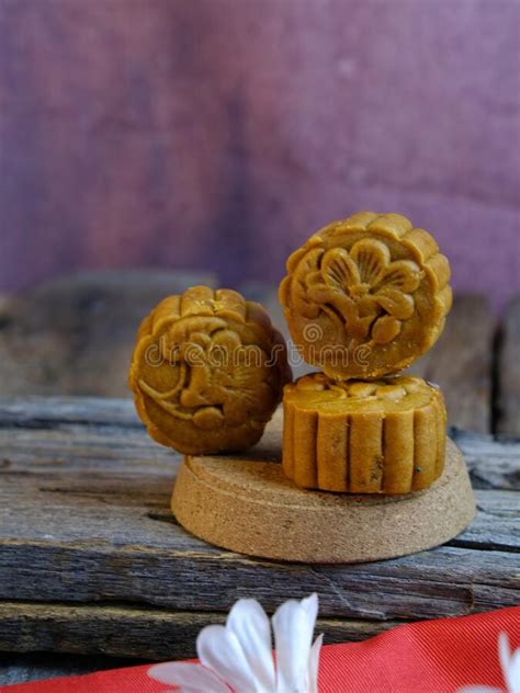 Mooncake Or Kuih Bulan With Red Bean Flavours Stock Image Image Of