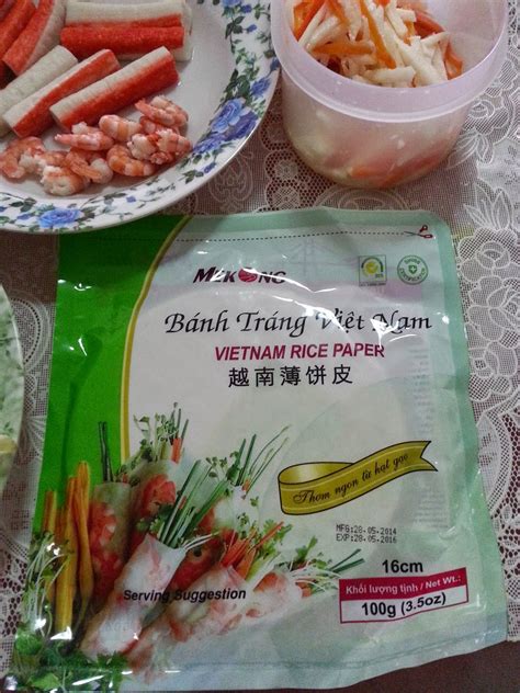This crispy vietnamese fried spring roll recipe uses a rice paper. Diaries of Me: Meh Main Masak2 - Vietnamese Spring Rolls