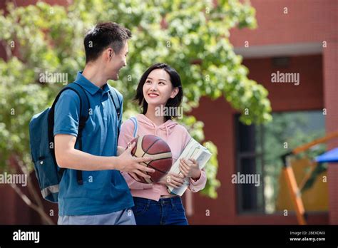 College Students On Campus Stock Photo Alamy