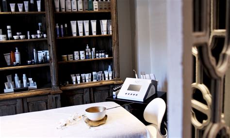 60 Minute Pamper Package Hamletts Of Woodford Groupon