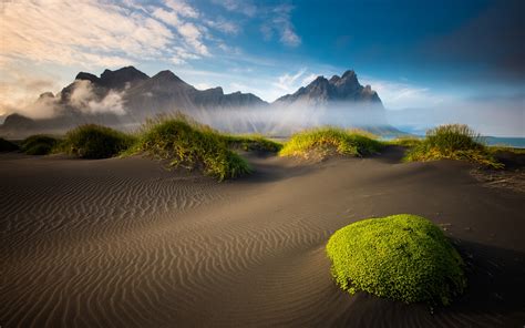 Iceland Beautiful Scenery Mountains Beach Moss Sand Sea Clouds
