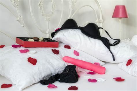 Valentines Day Dinner Flowers And Kinky Sex Toys Among Brits £
