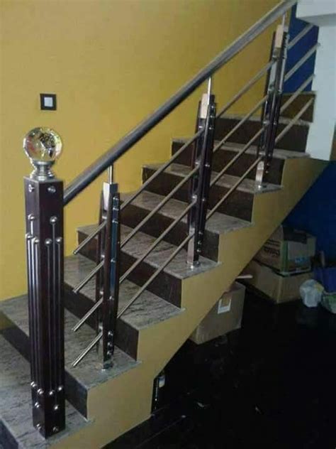 Silver Handrails Stainless Steel Wooden Baluster For House For