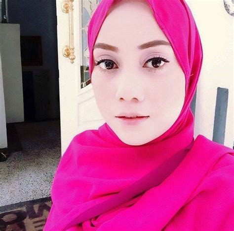 Top 10 Artis Wanita Tercantik Di Malaysia Sudah Viral