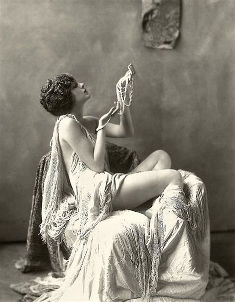 Ziegfeld Model Risque 1920s By Alfred Cheney Johnston Vintage Photography Vintage