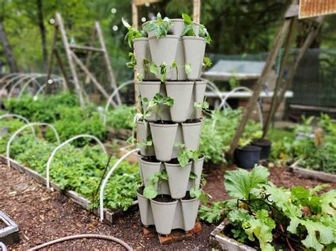 Vertical Garden Tower For Small Space Gardens A Farm Girl In The Making