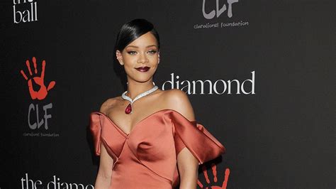 Rihanna Lune De Ses Nouvelles Chansons Aurait Fuité Sur Le Net