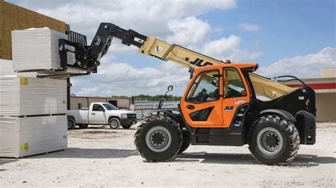 What Is A Telehandler And How To Choose The Right One For Your Job