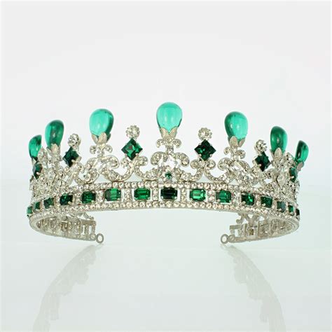 Queen Victorias Emerald And Diamond Tiara Replica Replica Crown Jewels