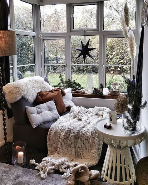 One Of Those Essential Cozy Corners In Your Home 🏡 Yes Pls 😍 Photo By