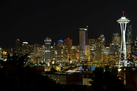 Seattle Washington Skyline With Space Needle At Night By David Gn 500px