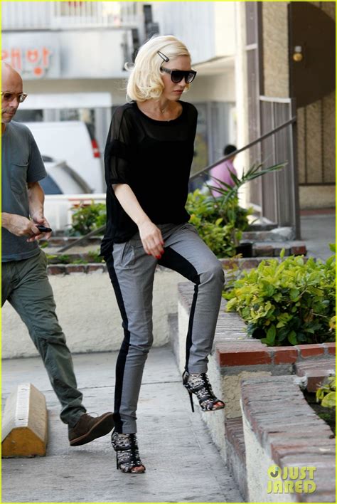 Gwen Stefani Brings Her Style A Game To Her Appointment Photo 3340007
