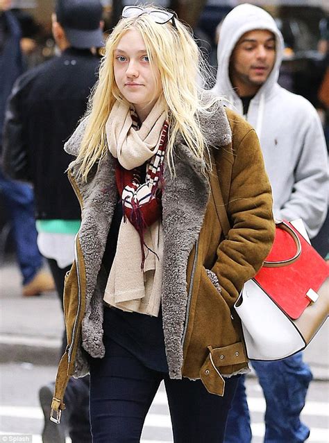 Dakota Fanning Looks Washed Out As She Ventures Into Nyc For A Spot Of
