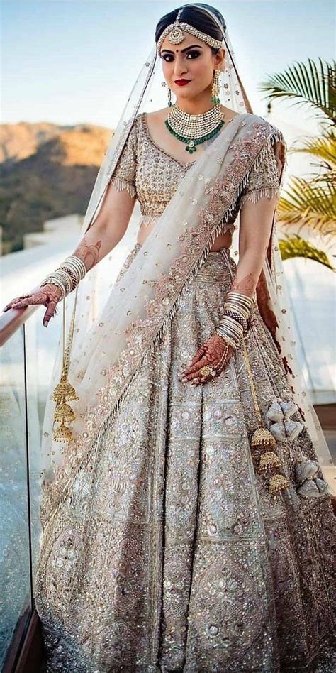 فساتين هندي اجمل سارى هندى مطرز بالوان رائعه صوري