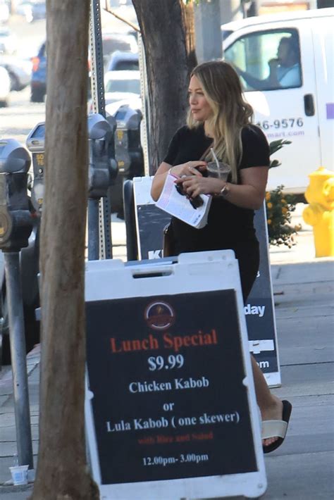 pregnant hilary duff out gor coffee in los angeles 10 23 2018 hawtcelebs