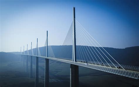 The Millau Viaduct The Tallest Bridge In The World Pics