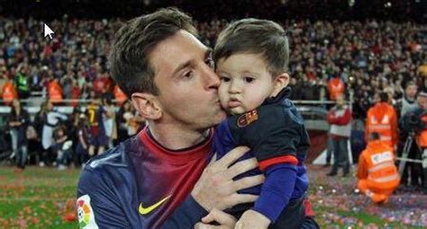 Deportes Lionel Messi En Campaña De La Unicef Junto A Su Hijo Thiago
