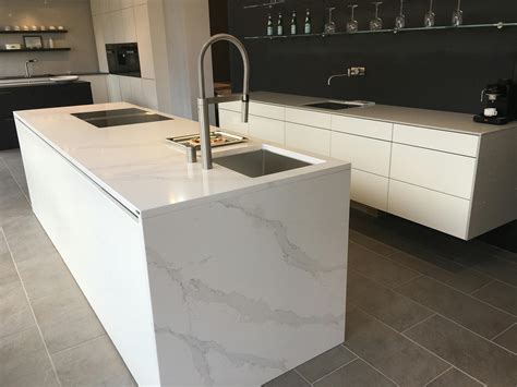 Proyecto Küchenblock Aus Silestone Calacatta Gold Cosentino España