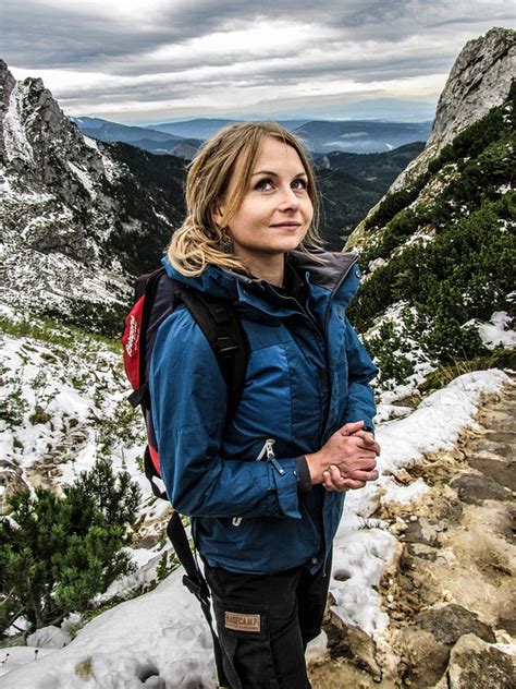 25 Tips Mendaki Gunung Bagi Wanita Pemula Persiapan Mendaki Gunung Bagi Wanita Pemula