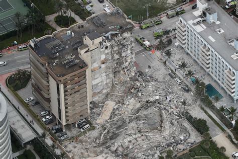 Many Feared Dead After Florida Beachfront Condo Collapses Ap News