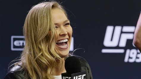 Ronda Rouseys Quirky Side Ahead Of Ufc193 In Melbourne November 14