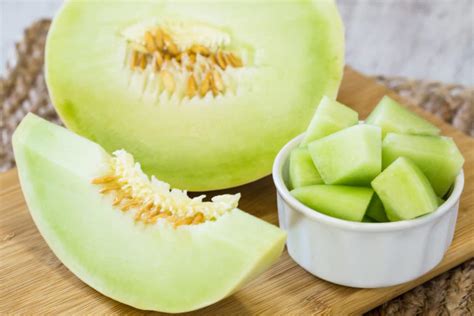 How To Pick Honeydew Melons Gardeneco