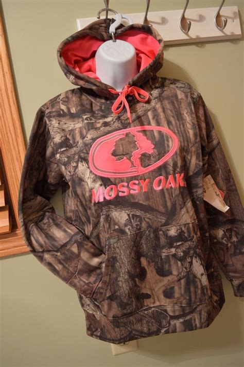Cute Pink And Camo Mossy Oak Womens Hoodie What A Great Idea For The