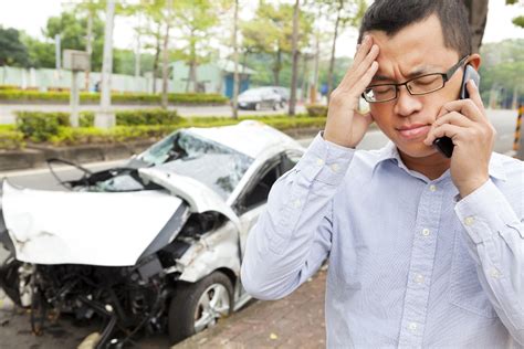 What To Do After A Car Accident Safety Precautions And Next Best Steps